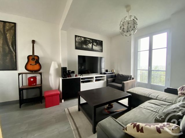 Appartement F3 à vendre - 3 pièces - 52.58 m2 - COULOMMIERS - 77 - ILE-DE-FRANCE - Century 21 A.S.M.